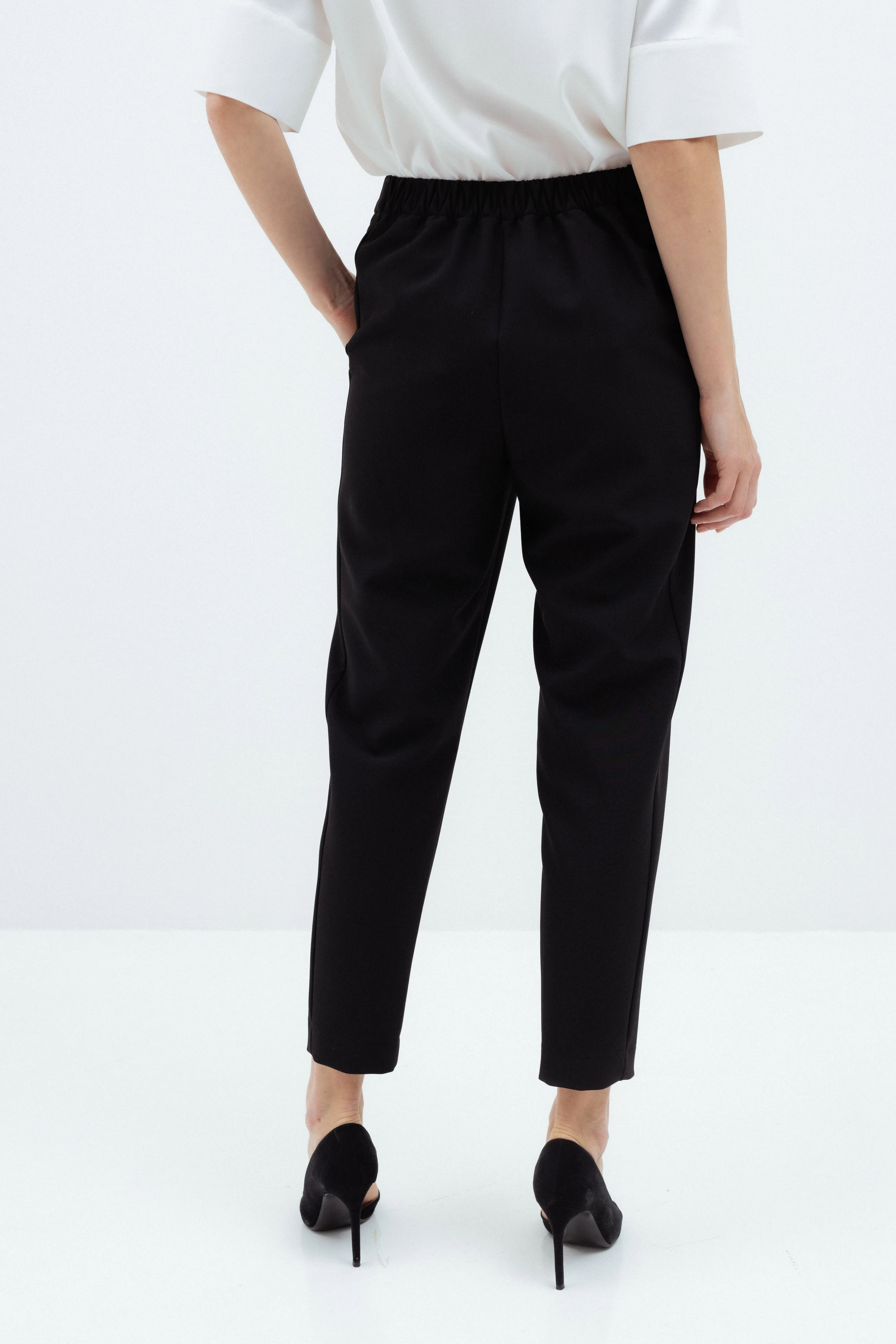 BLACK JOGGER TROUSERS