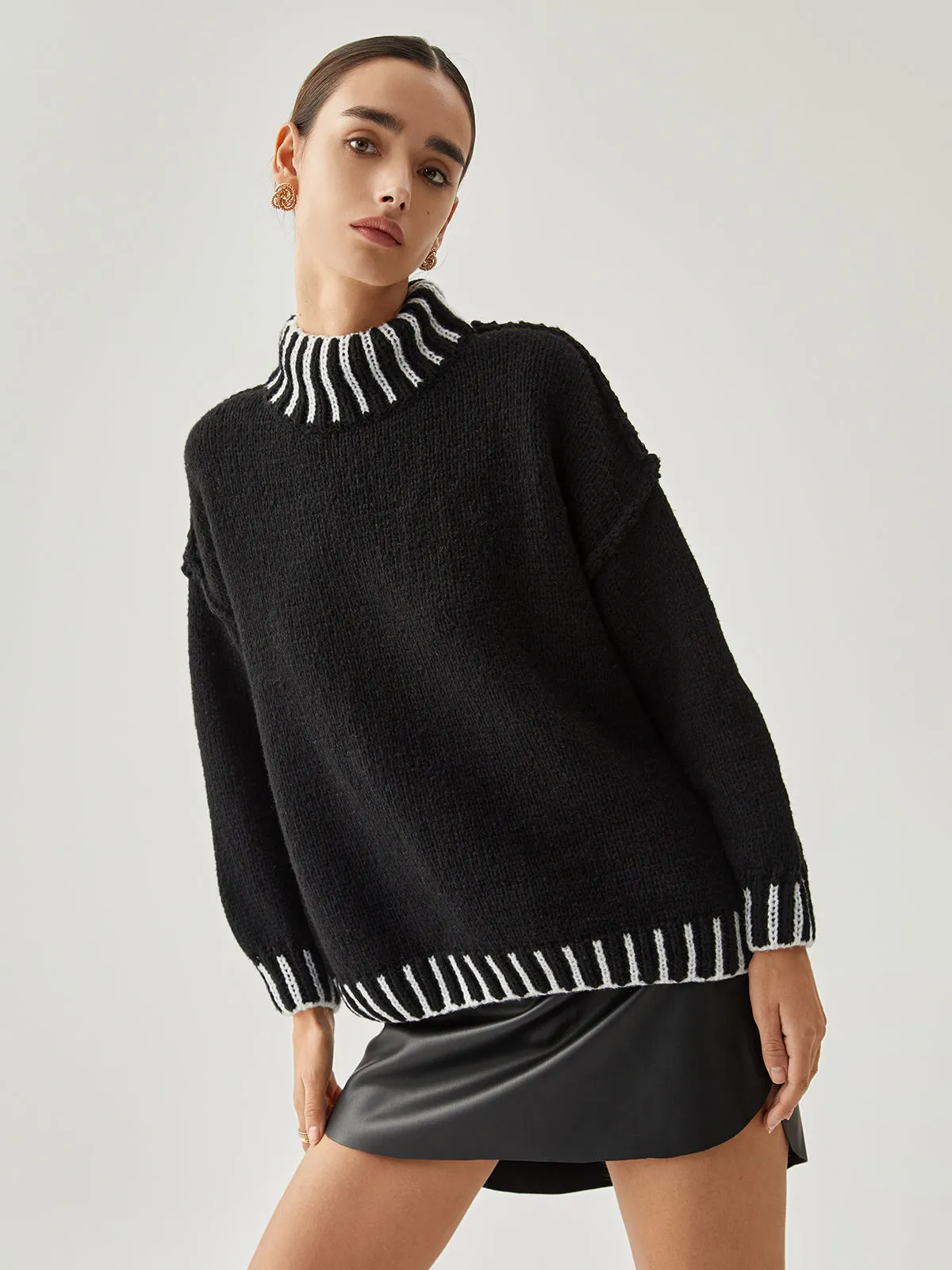 Contrast Stitch Graceful Mock Neck Sweater