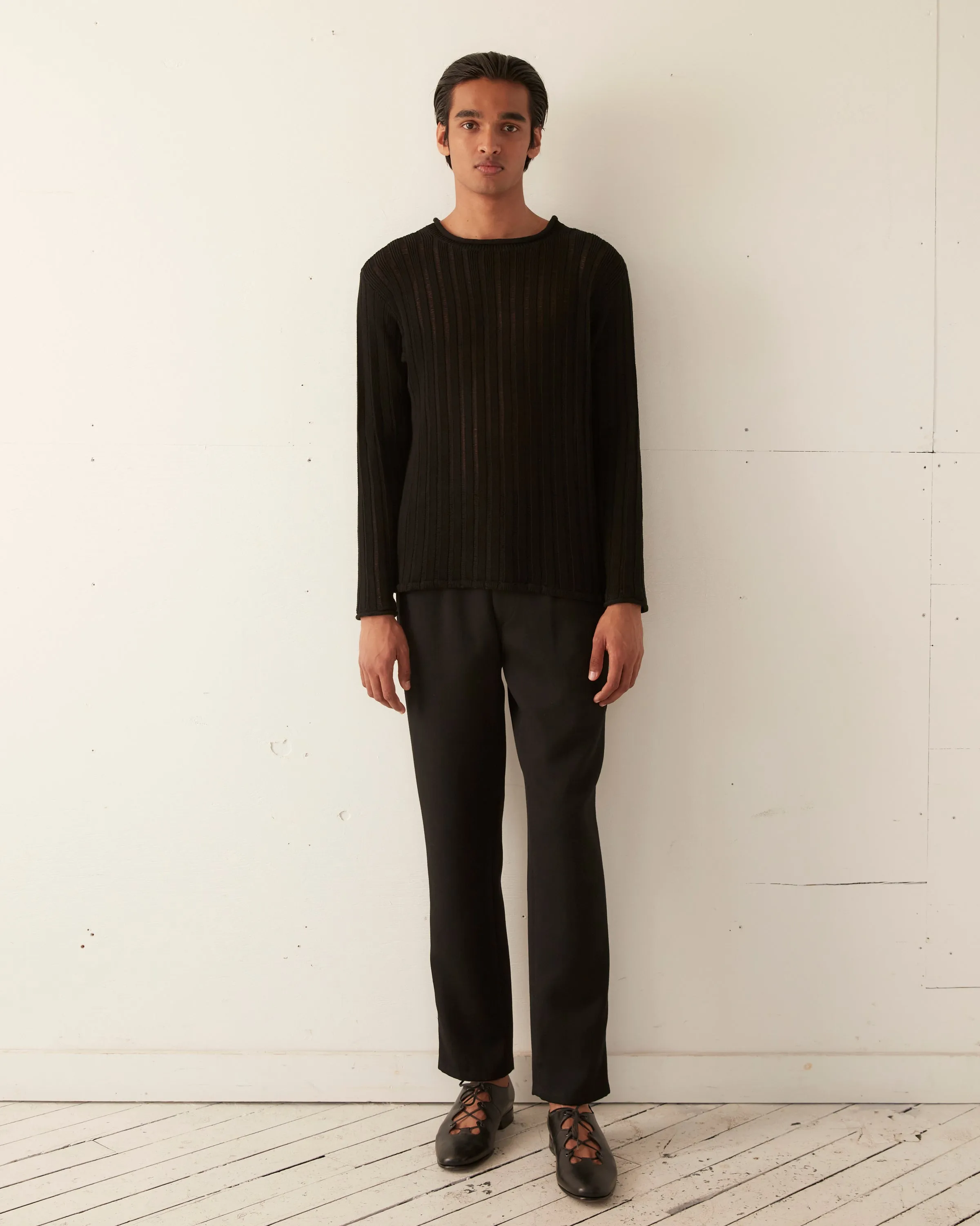 Ladder Stitch Pullover - Black