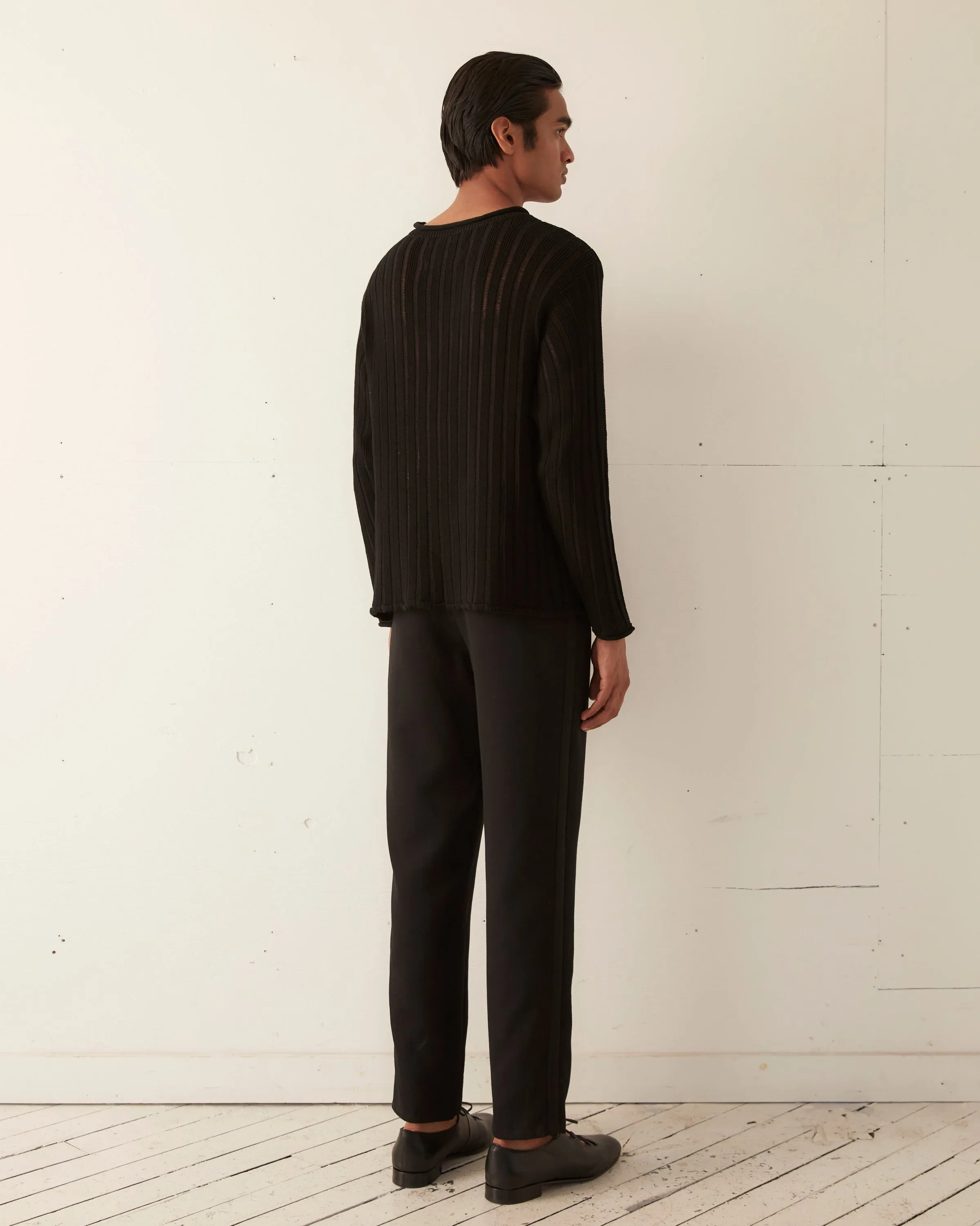 Ladder Stitch Pullover - Black