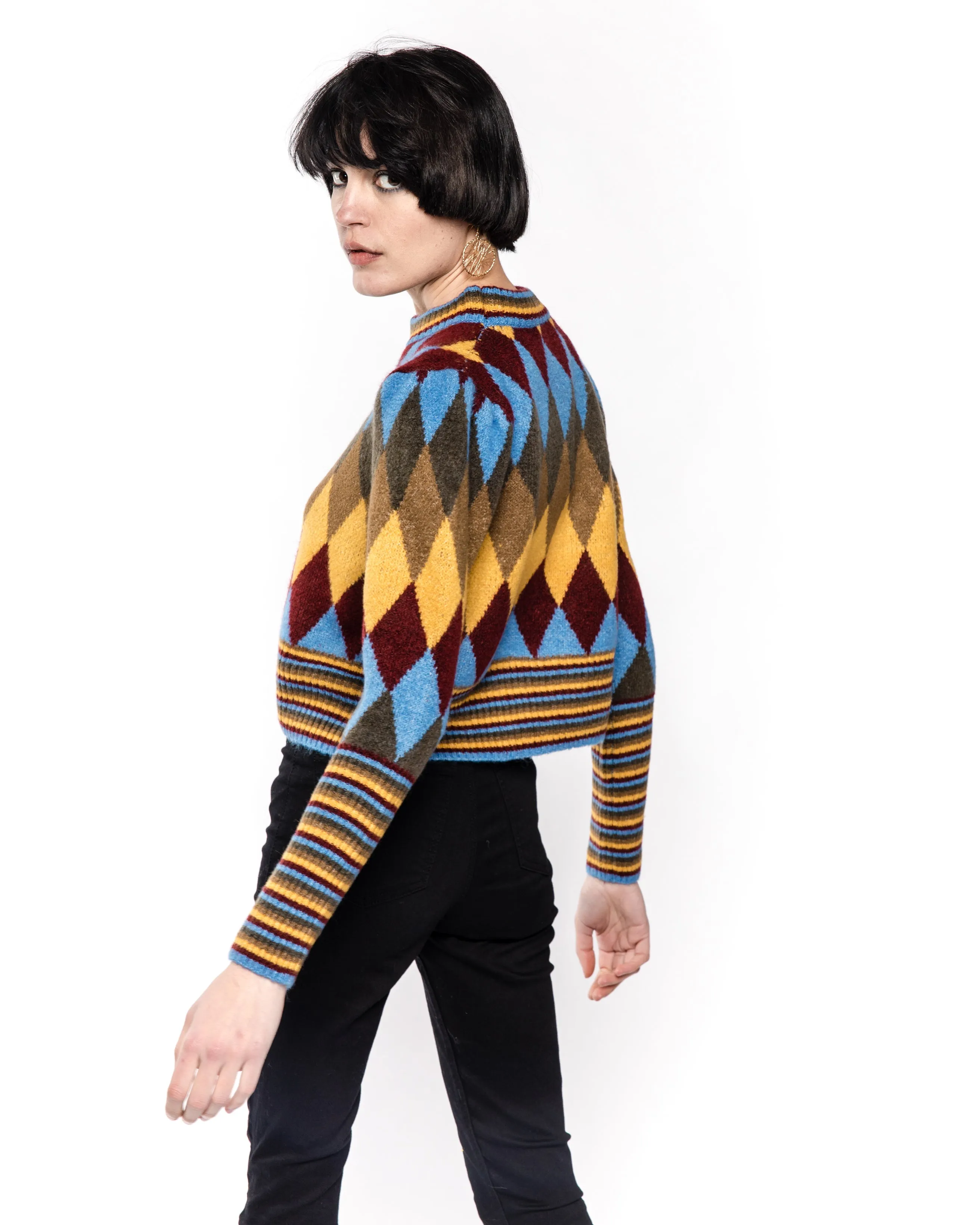 Multi color diamond shape pattern jumper