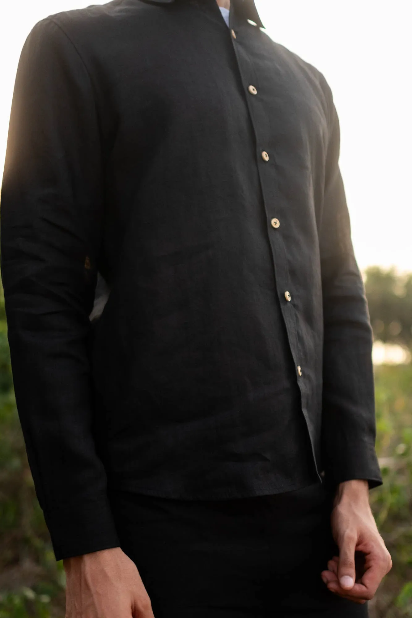 The Linen Pocketless Shirt